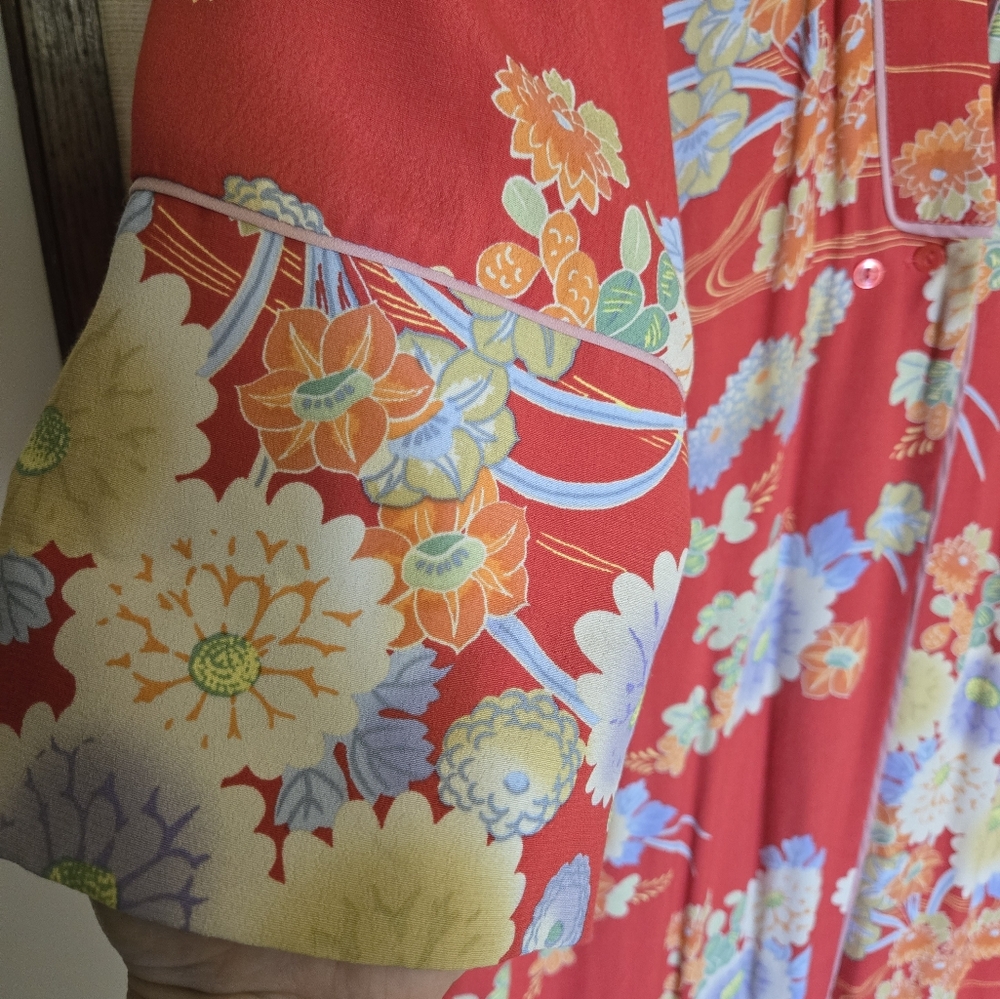 Japanese-inspired Robe/Coat - Picture 4 of 6